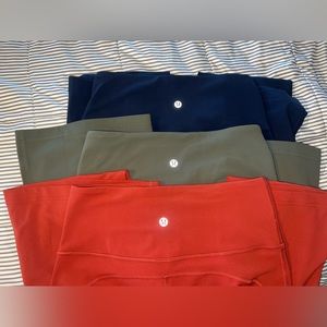 Worn once or twice, no issue just don’t wear style anymore.